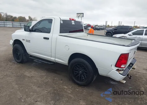2016 Ram 1500 Express z USA, uszkodzony, nr VIN 3C6JR7ATXGG246353